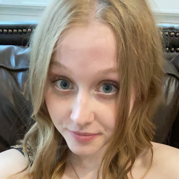 Meet your Posher, Molly - Picture 1 of 4